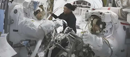 宇航服漏水后NASA取消太空行走